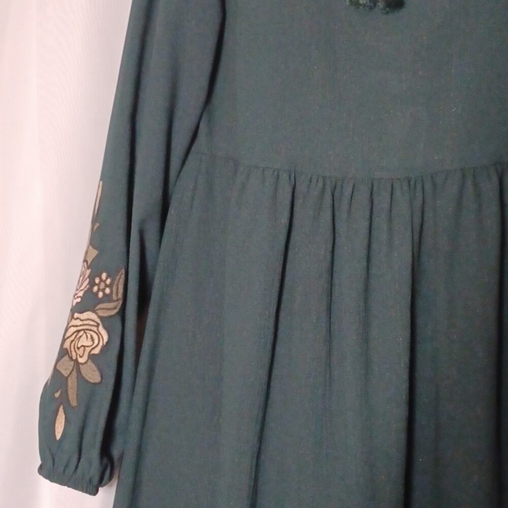 ELIT Life Green Maxi Dress With Embroidery. Size 38(6) - Picture 9 of 13